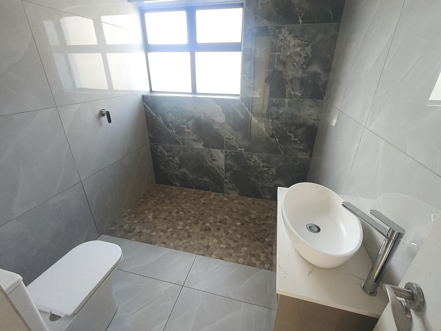 4 Bedroom Property for Sale in Fountains Estate Eastern Cape